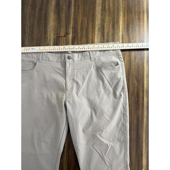 Peter Millar EB66 5 Pocket Golf Stretch Pants Tan (42x28 actual) - Picture 4 of 5